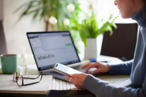 Why Real-Time SMS Alerts Are the Future of Employee Communication